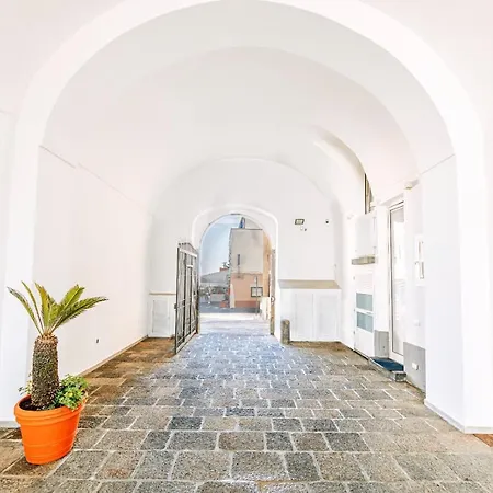 Casa Neval Lacco Ameno Apartmán *